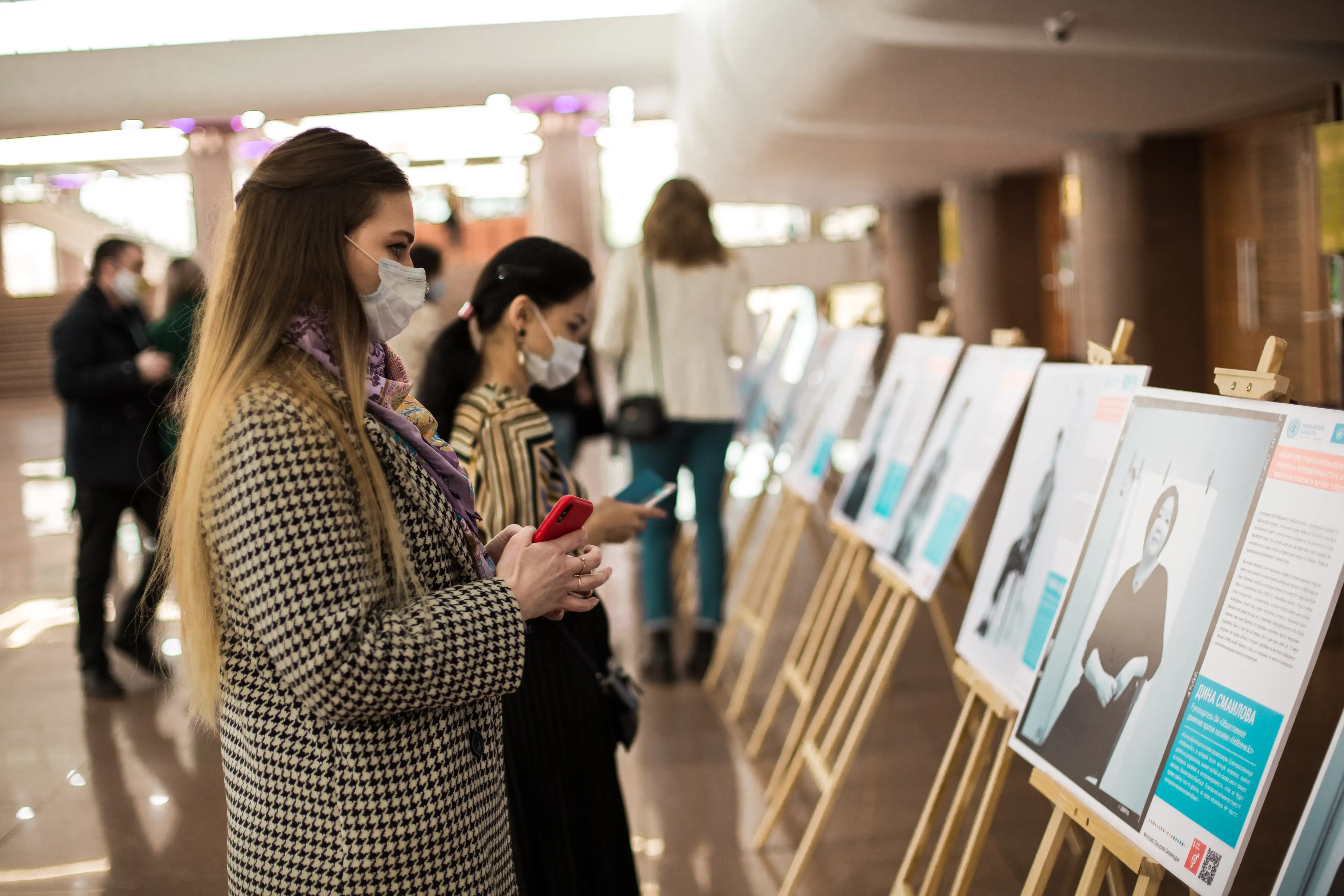 Photo-exhibition “Women on the frontline of the response to COVID-19” now in Almaty 